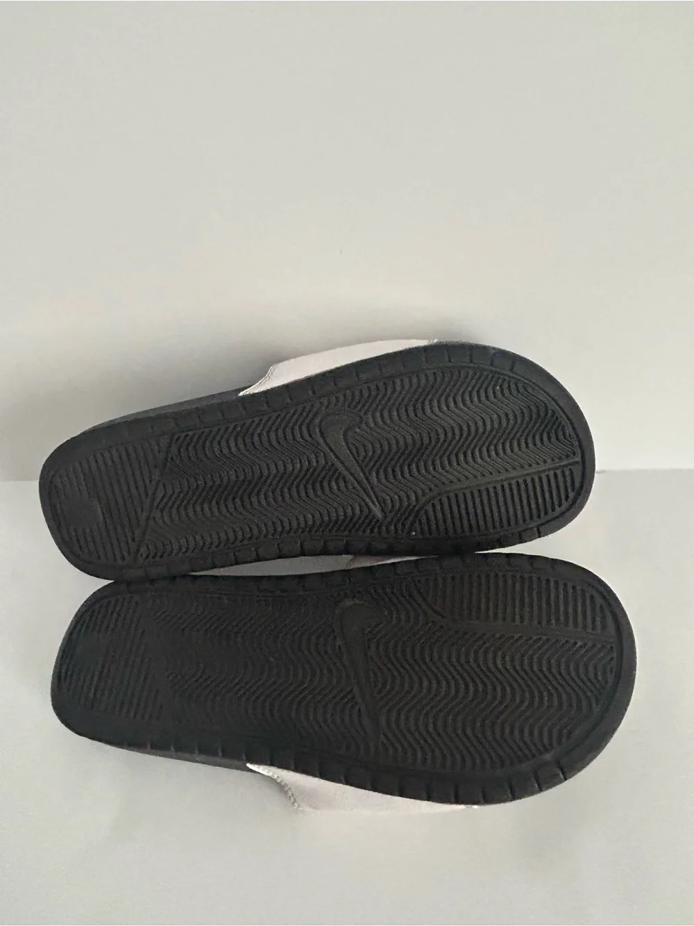 Nike Benassi JDI Black and White Slide Sandals | Size 8
